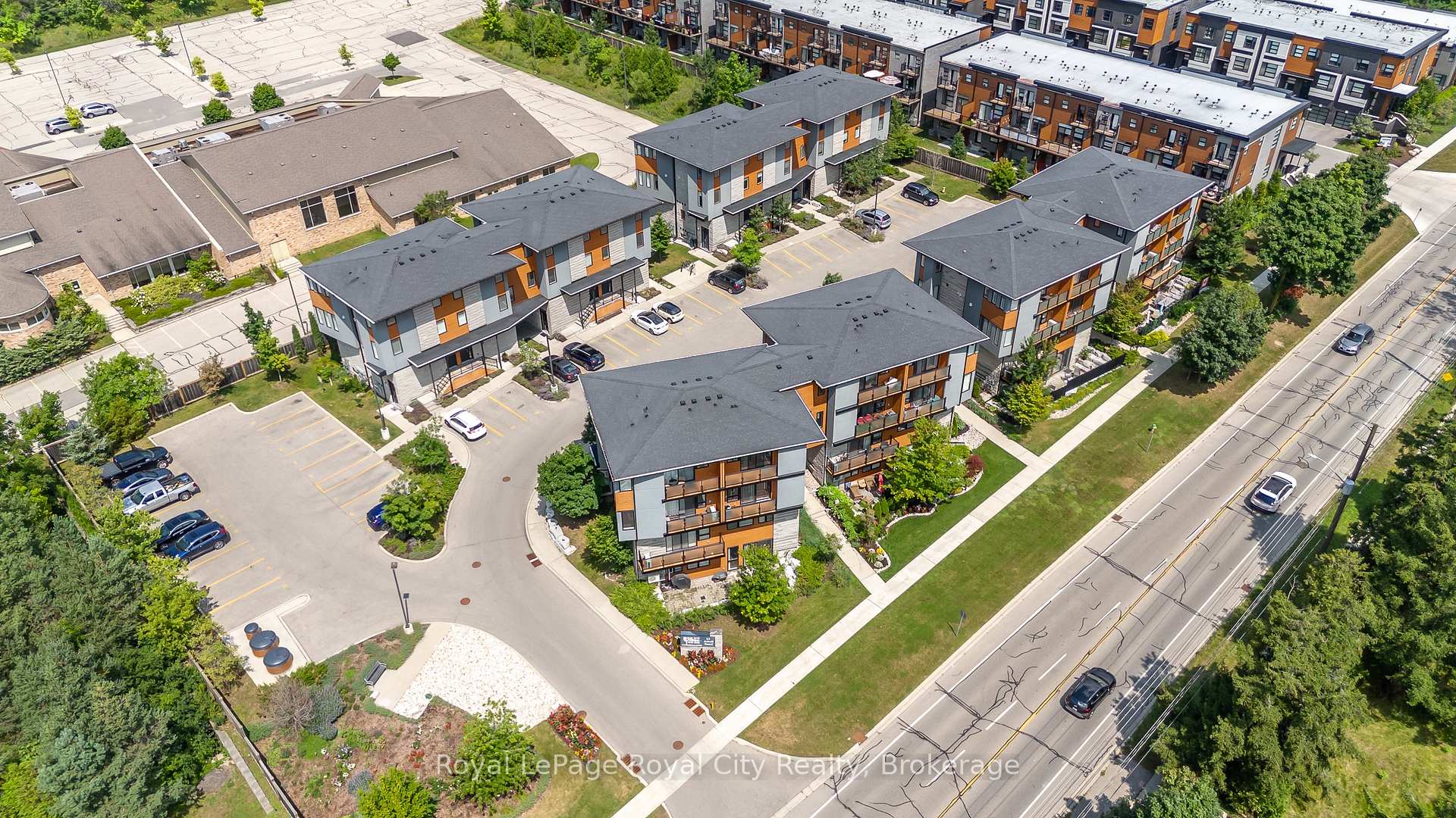 Photo 30 of Unit 17, 32 Arkell Road, Guelph, Kortright East — HOMEH