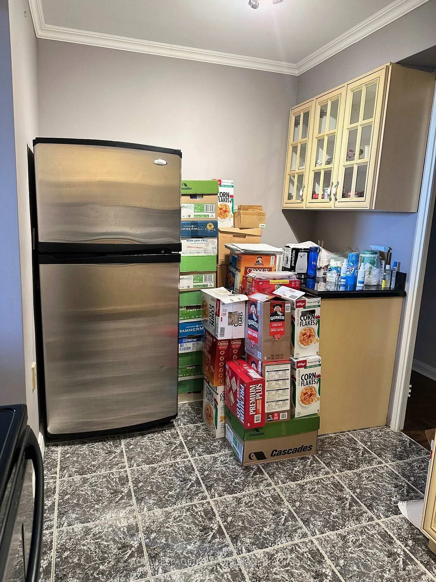 Photo 4 of Unit 1510, 130 Neptune Drive, Toronto, Englemount-Lawrence — HOMEH
