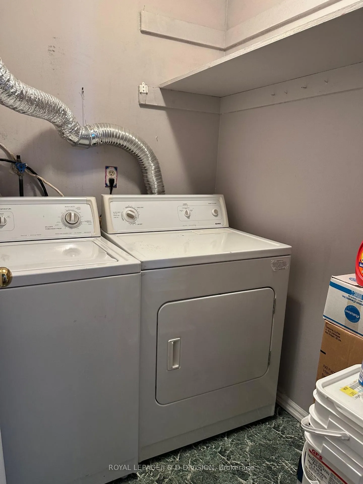 Photo 11 of Unit 1510, 130 Neptune Drive, Toronto, Englemount-Lawrence — HOMEH