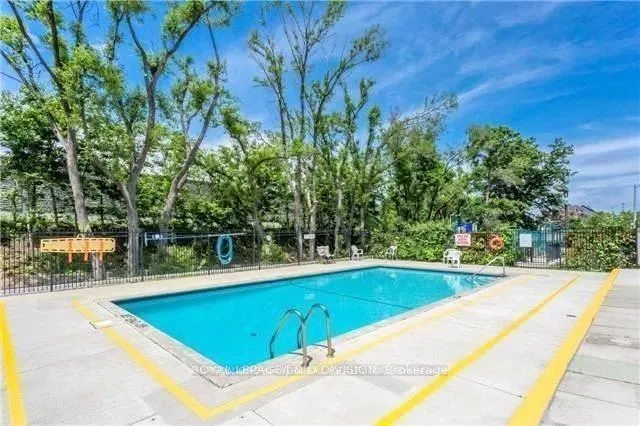 Photo 13 of Unit 1510, 130 Neptune Drive, Toronto, Englemount-Lawrence — HOMEH
