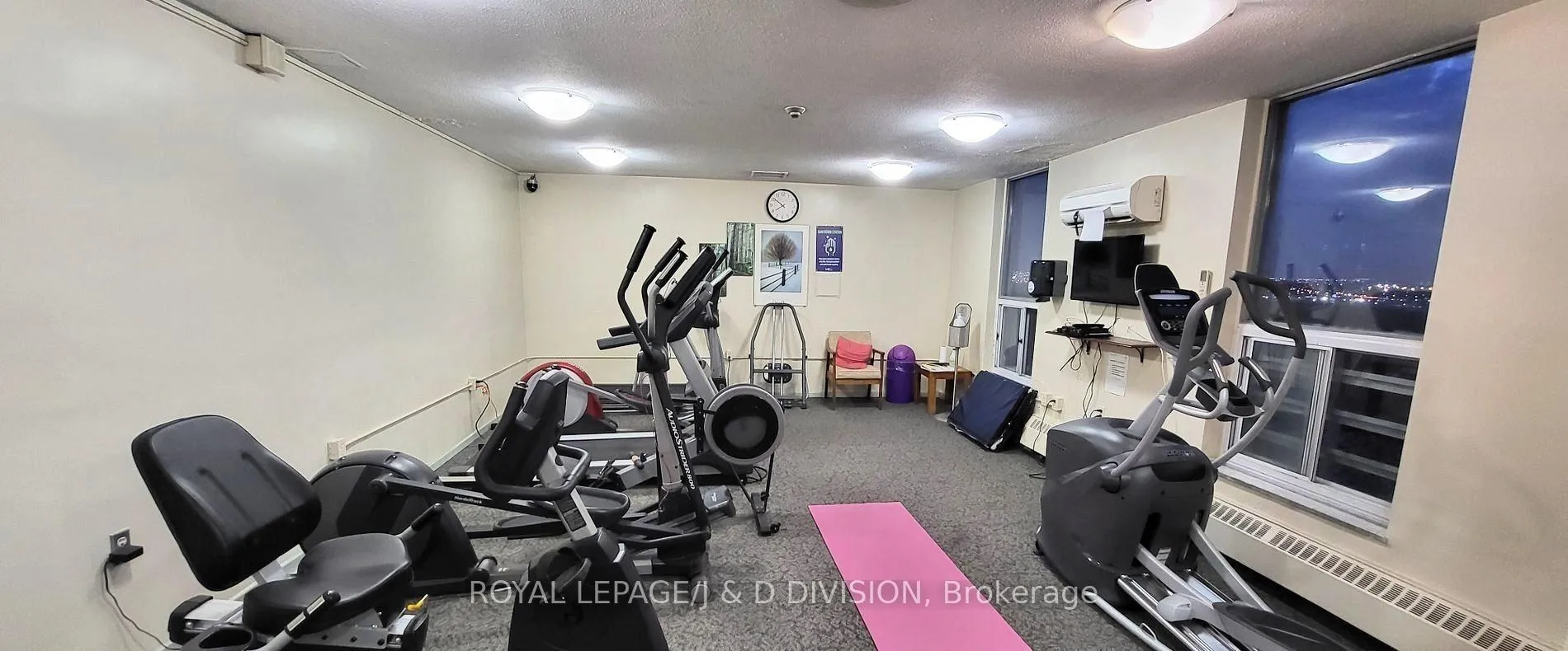 Photo 15 of Unit 1510, 130 Neptune Drive, Toronto, Englemount-Lawrence — HOMEH