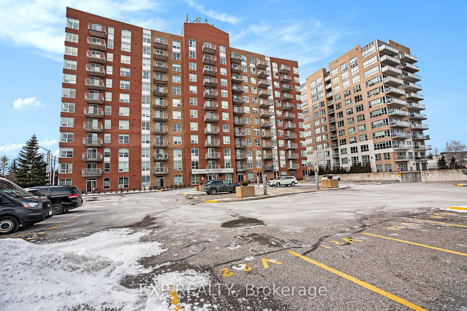 Photo 4 of Unit 202, 120 Grant Carman Drive, Ottawa, Borden Farm/Stewart Farm/Carleton Heights/Parkwood Hills — HOMEH