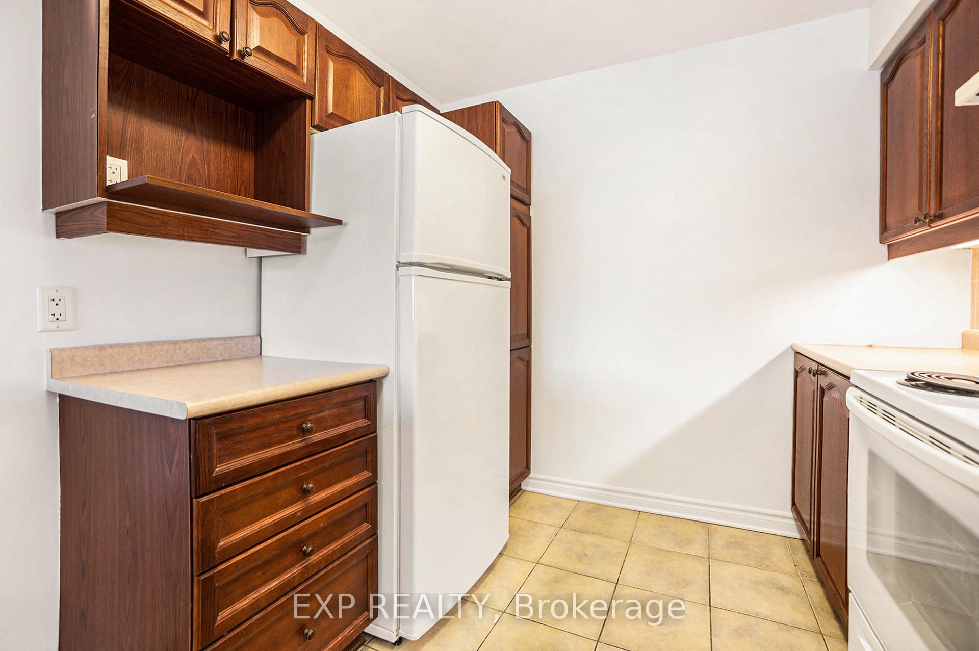 Photo 7 of Unit 202, 120 Grant Carman Drive, Ottawa, Borden Farm/Stewart Farm/Carleton Heights/Parkwood Hills — HOMEH
