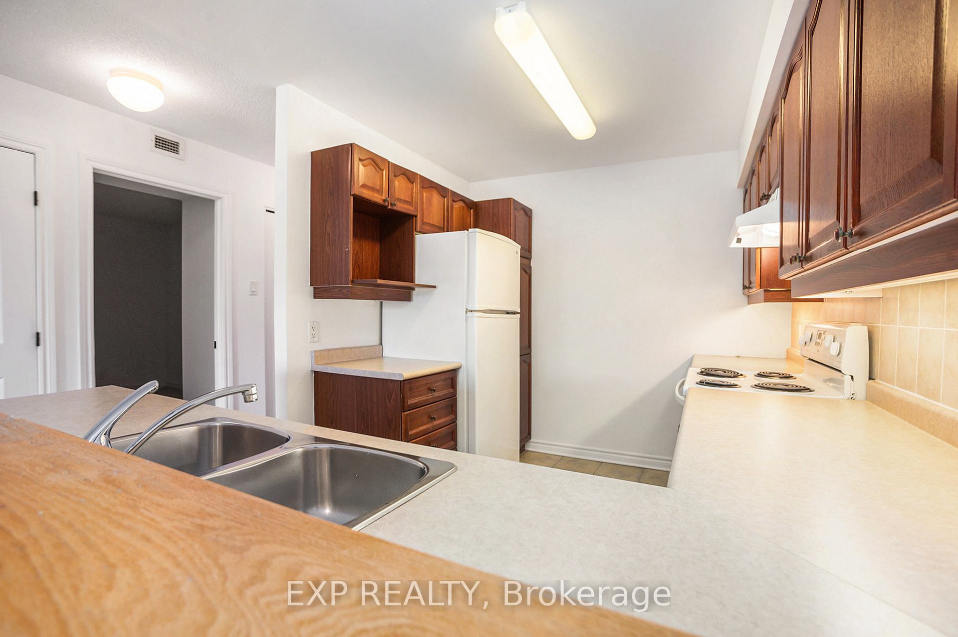 Photo 18 of Unit 202, 120 Grant Carman Drive, Ottawa, Borden Farm/Stewart Farm/Carleton Heights/Parkwood Hills — HOMEH