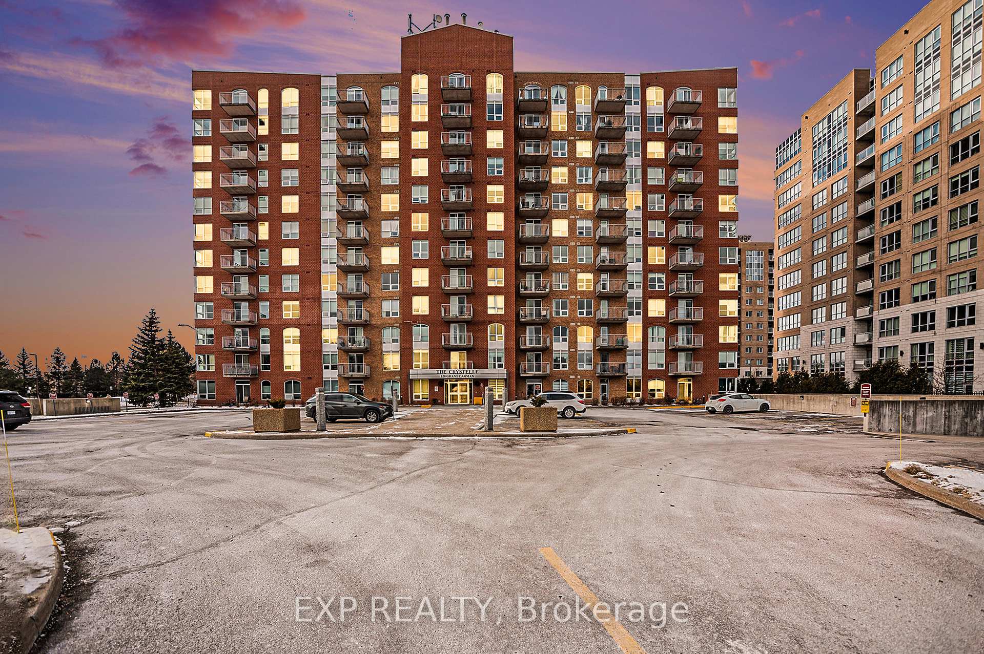Photo 2 of Unit 202, 120 Grant Carman Drive, Ottawa, Borden Farm/Stewart Farm/Carleton Heights/Parkwood Hills — HOMEH