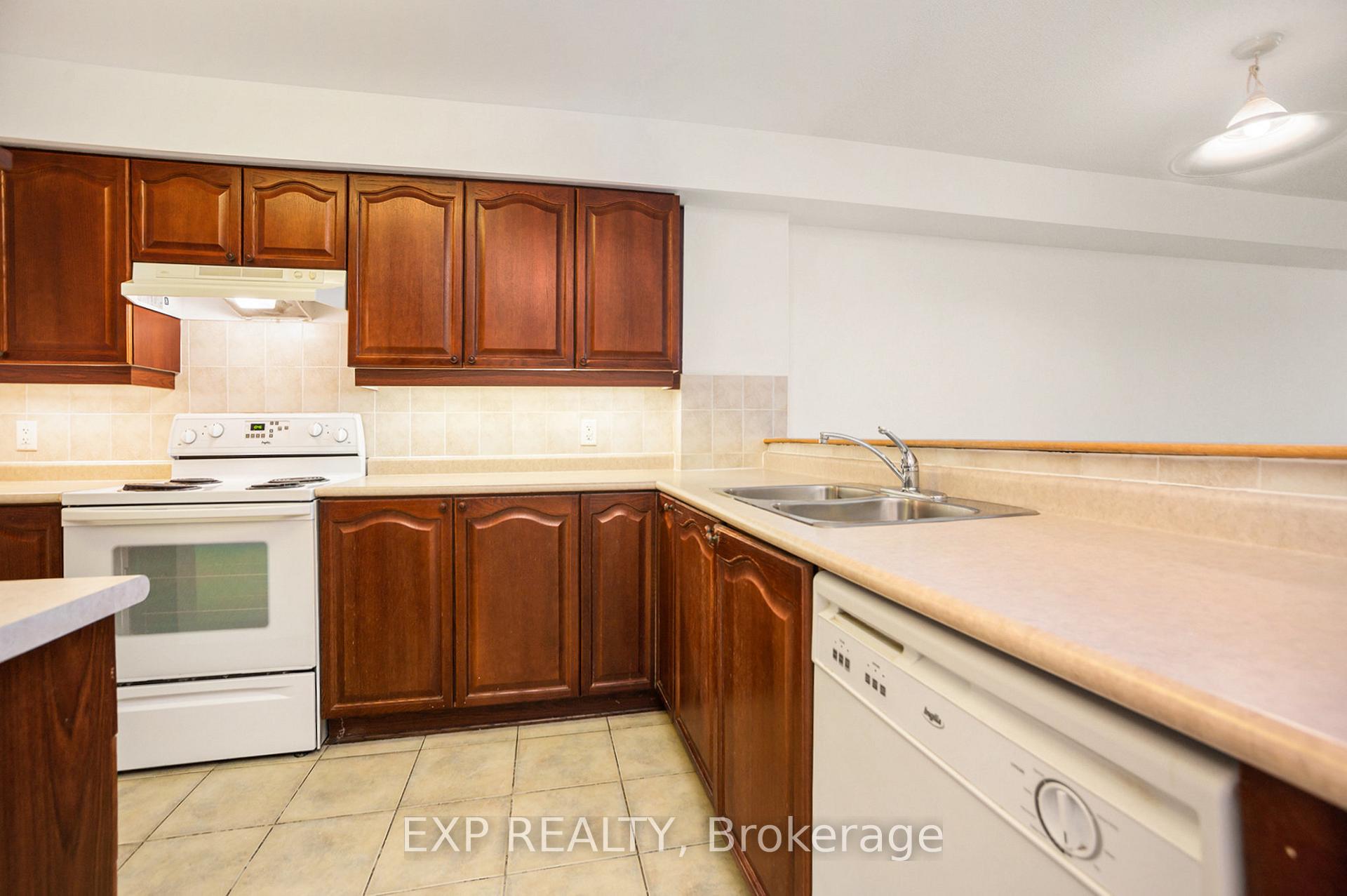 Photo 29 of Unit 202, 120 Grant Carman Drive, Ottawa, Borden Farm/Stewart Farm/Carleton Heights/Parkwood Hills — HOMEH