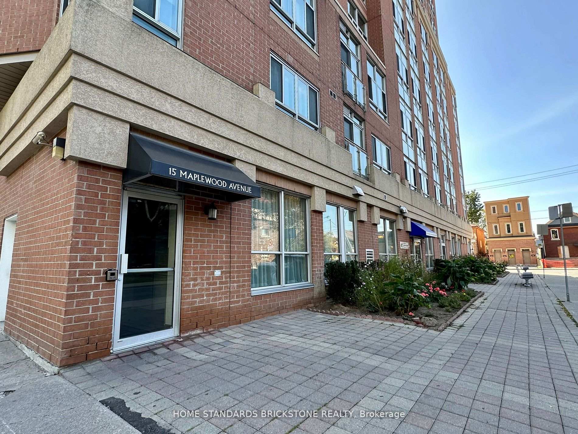 Photo 1 of Unit 1111, 15 Maplewood Avenue, Toronto, Humewood-Cedarvale — HOMEH