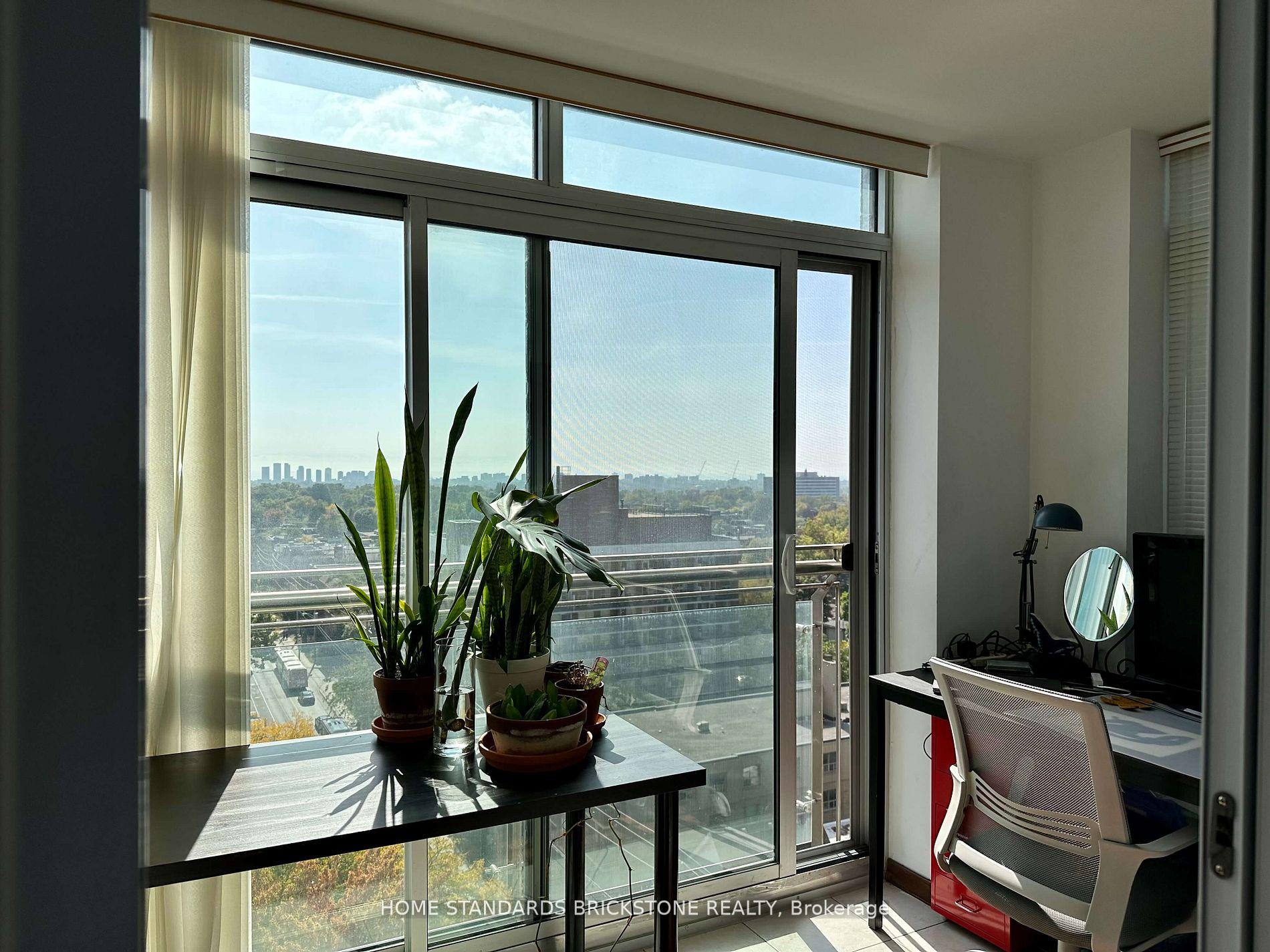 Photo 4 of Unit 1111, 15 Maplewood Avenue, Toronto, Humewood-Cedarvale — HOMEH