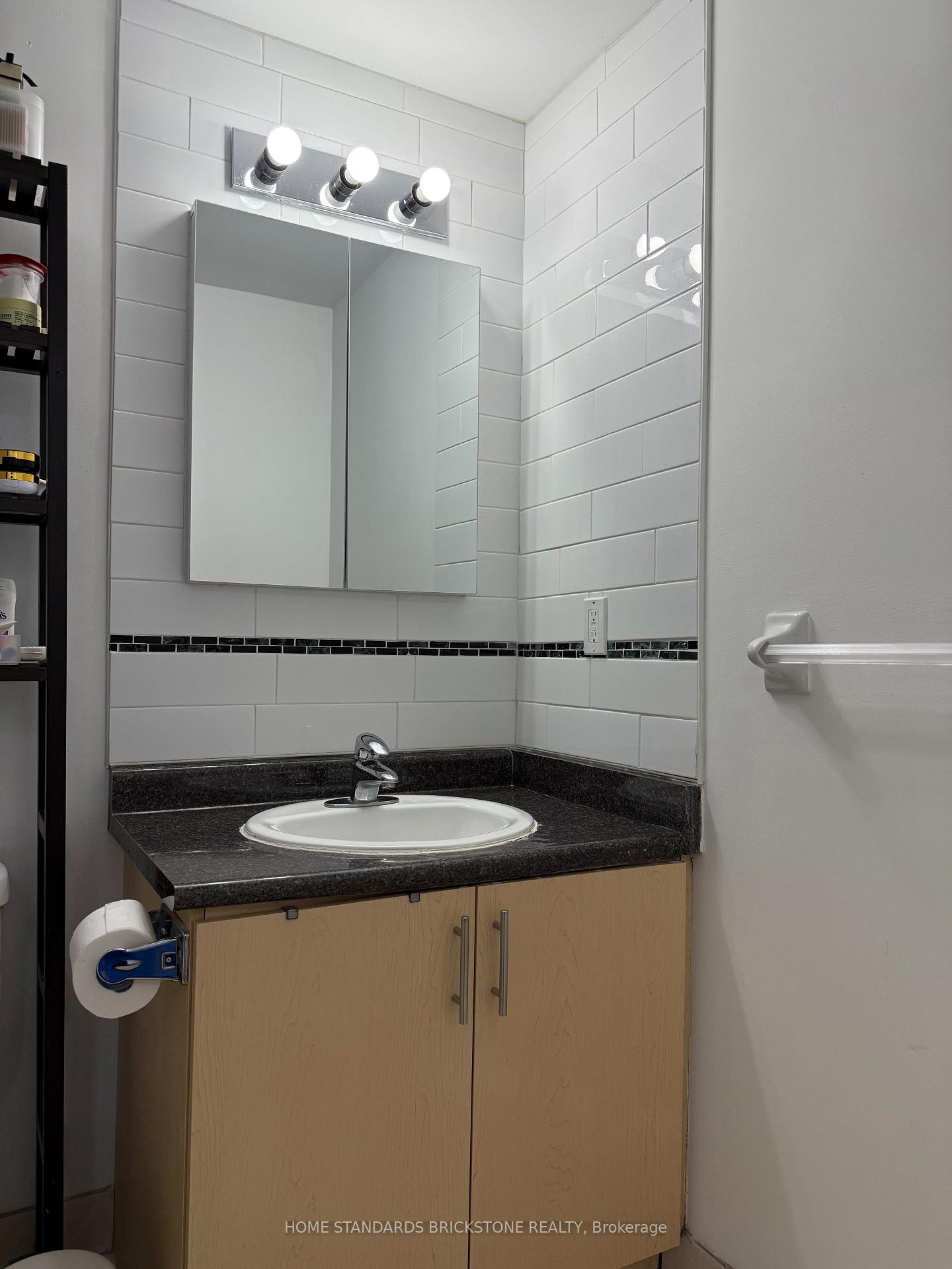 Photo 15 of Unit 1111, 15 Maplewood Avenue, Toronto, Humewood-Cedarvale — HOMEH