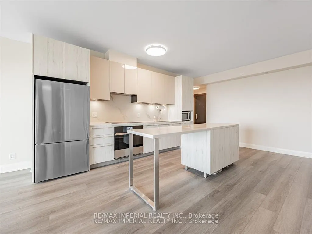 Photo 6 of Unit 3205, 8 Water Walk Drive, Markham, Unionville — HOMEH
