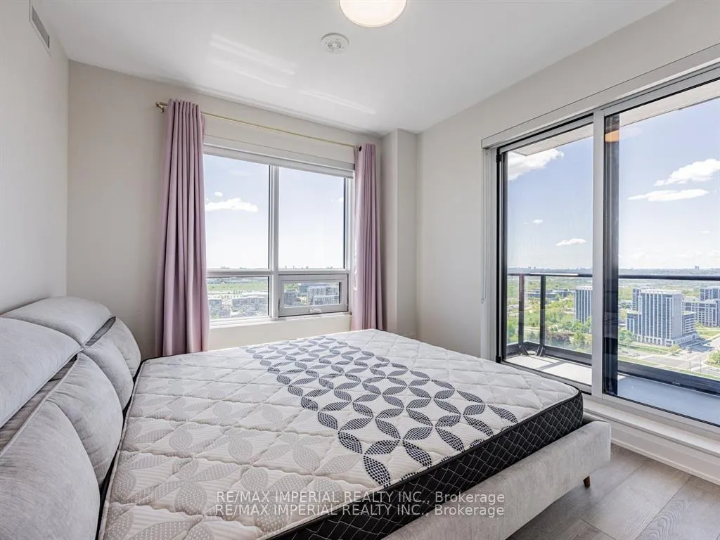 Photo 11 of Unit 3205, 8 Water Walk Drive, Markham, Unionville — HOMEH