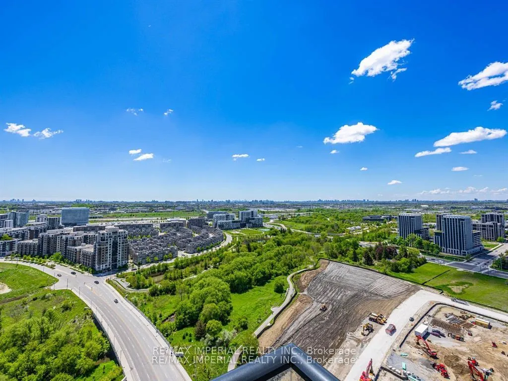 Photo 19 of Unit 3205, 8 Water Walk Drive, Markham, Unionville — HOMEH