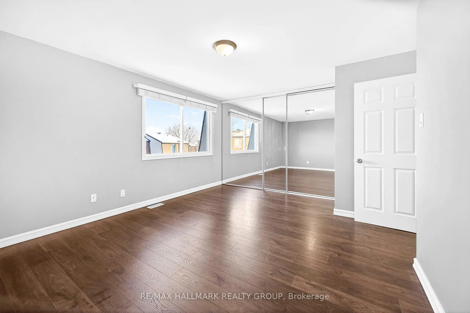 Photo 17 of Unit B, 905 Elmsmere Road, Ottawa, Beacon Hill South — HOMEH