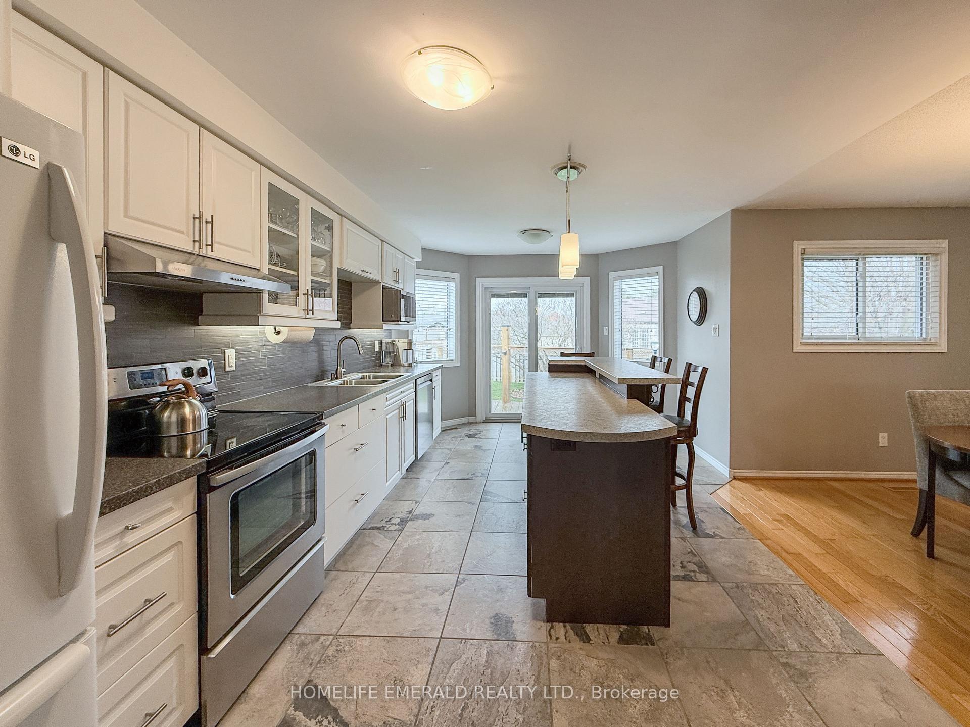 Photo 5 of 72 Darren Drive, Essa, Angus — HOMEH