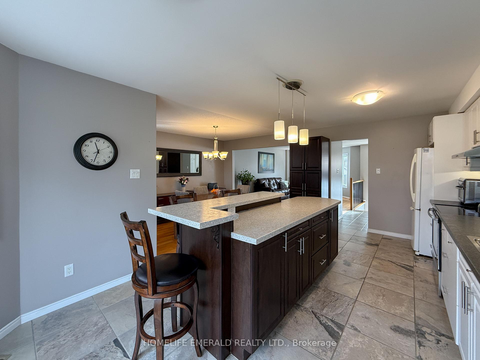 Photo 9 of 72 Darren Drive, Essa, Angus — HOMEH