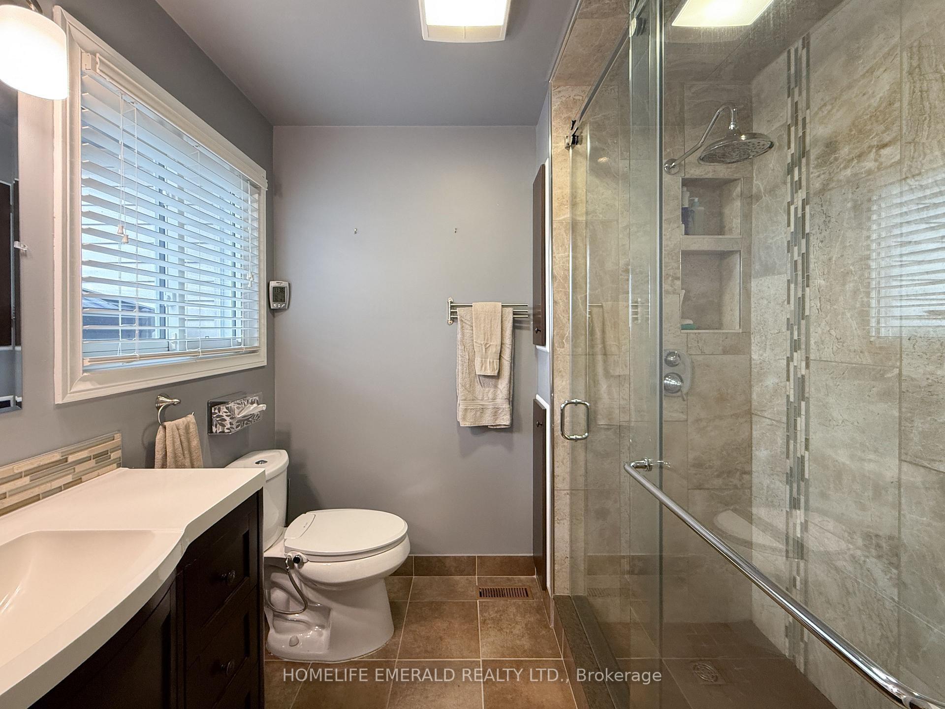 Photo 23 of 72 Darren Drive, Essa, Angus — HOMEH