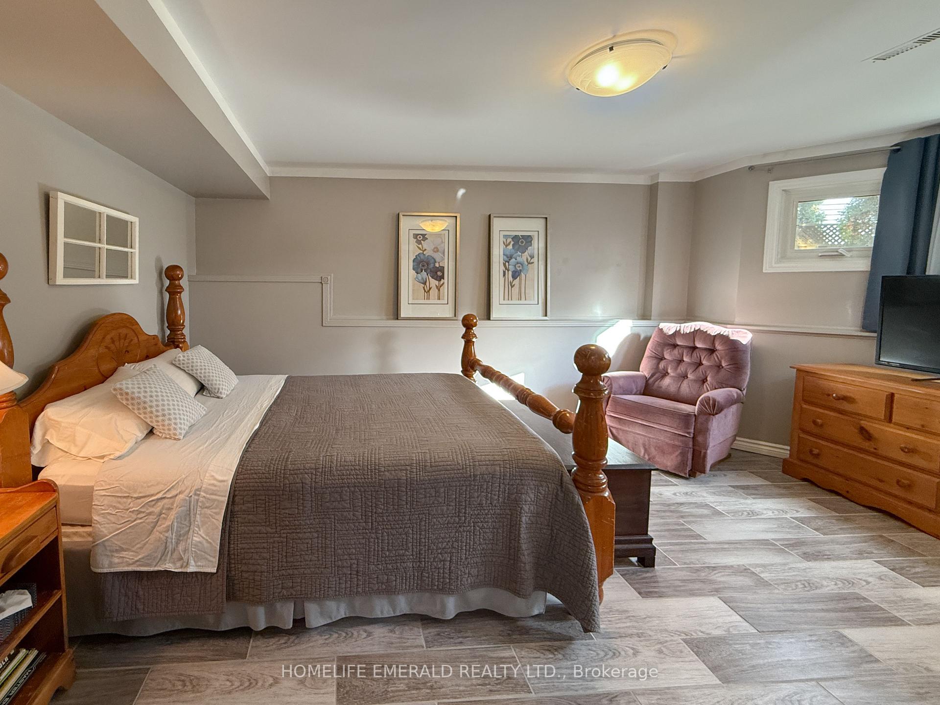Photo 35 of 72 Darren Drive, Essa, Angus — HOMEH