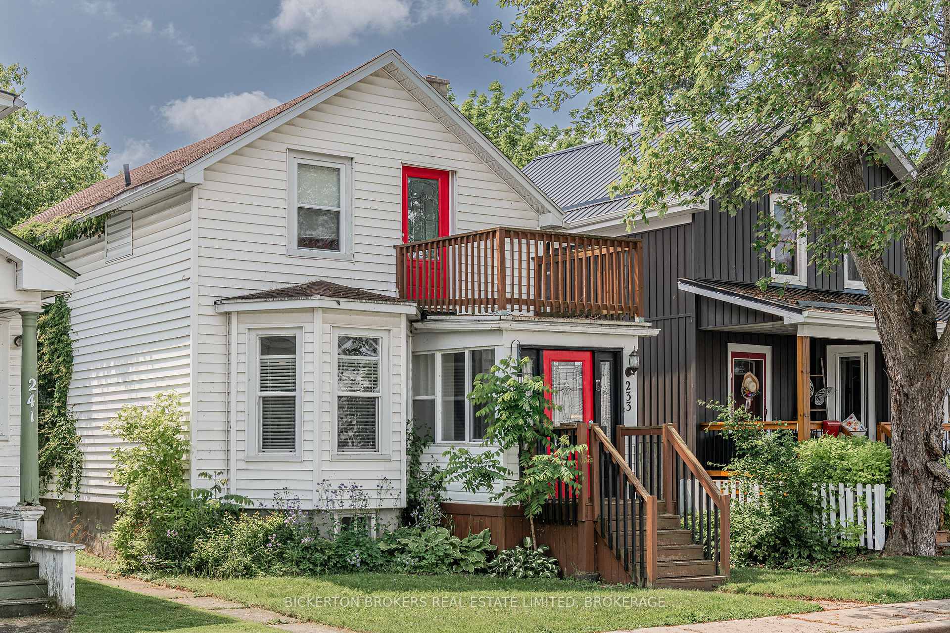 Photo 3 of 233 North Street N, Gananoque — HOMEH