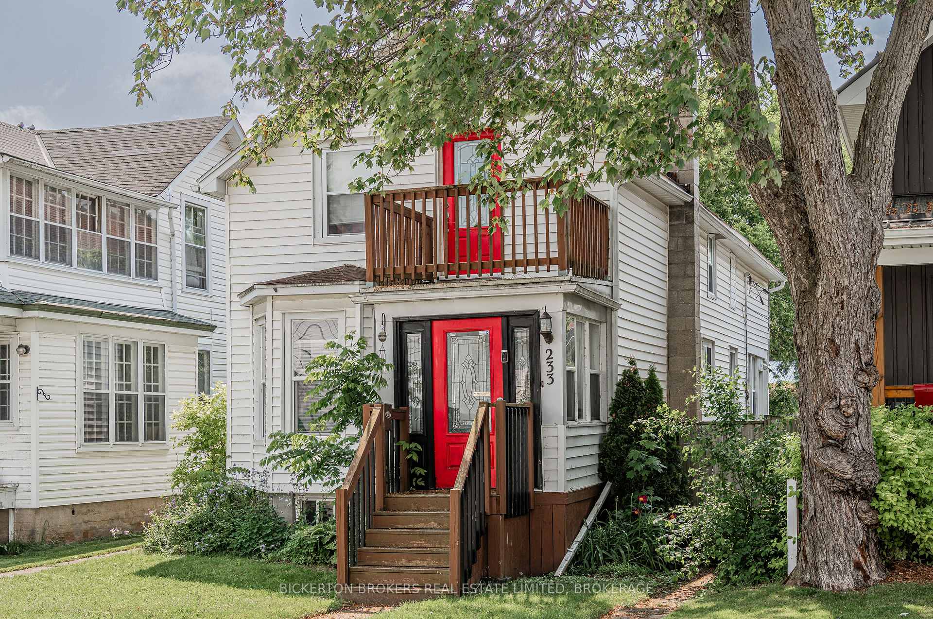 Photo 4 of 233 North Street N, Gananoque — HOMEH