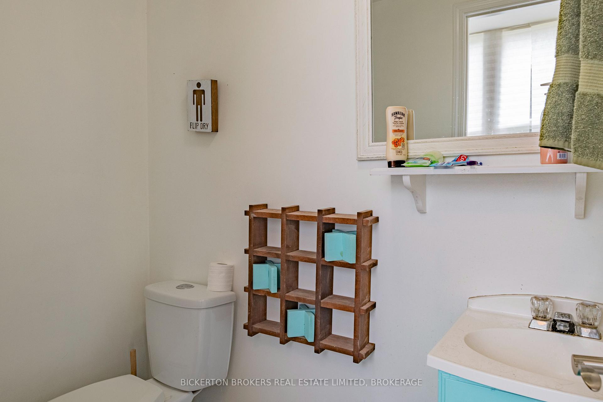 Photo 16 of 233 North Street N, Gananoque — HOMEH