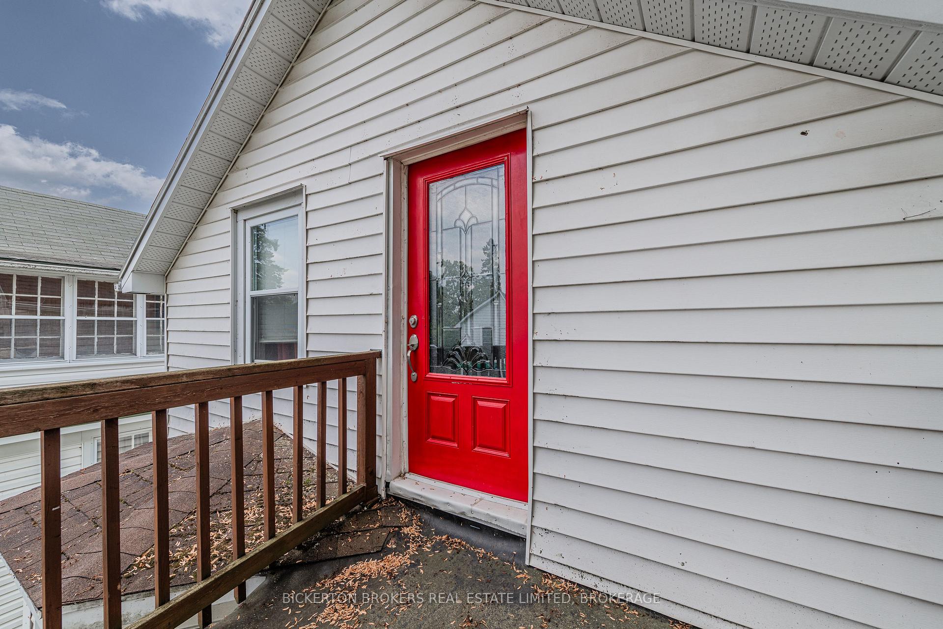 Photo 23 of 233 North Street N, Gananoque — HOMEH