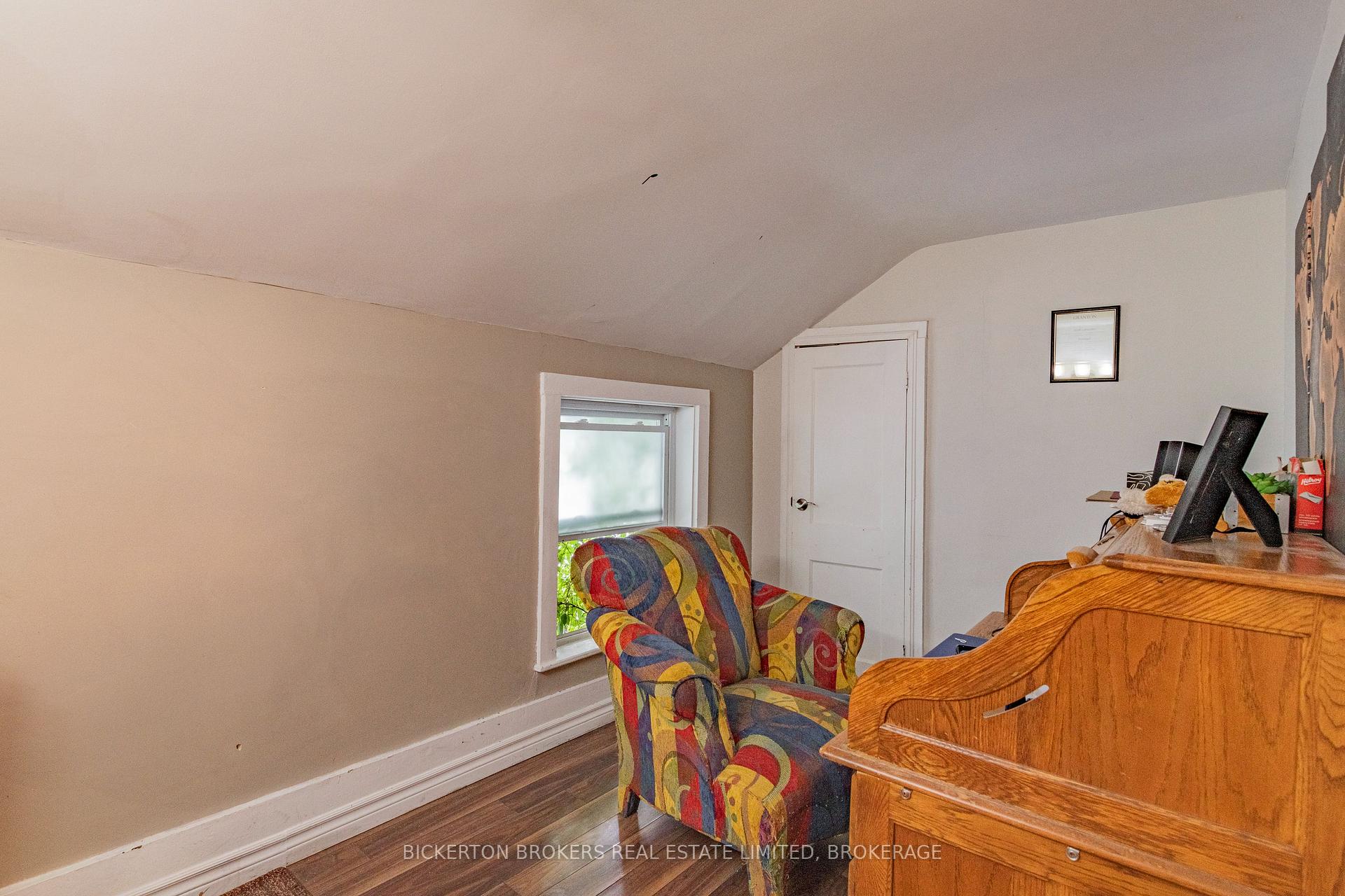 Photo 24 of 233 North Street N, Gananoque — HOMEH