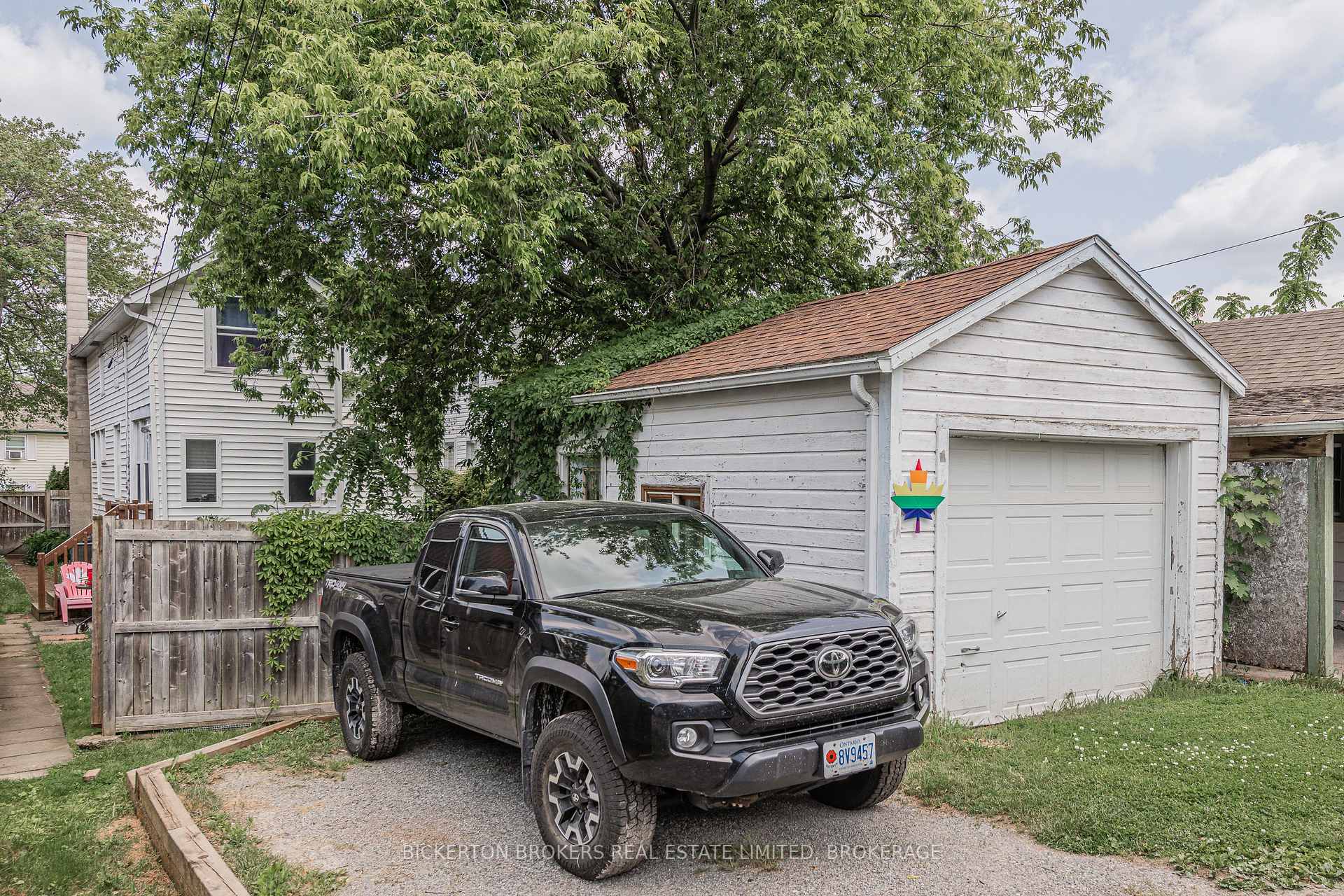 Photo 36 of 233 North Street N, Gananoque — HOMEH