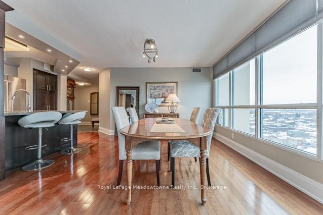 Photo 7 of Unit 1408, 100 Millside Drive, Milton, Old Milton — HOMEH