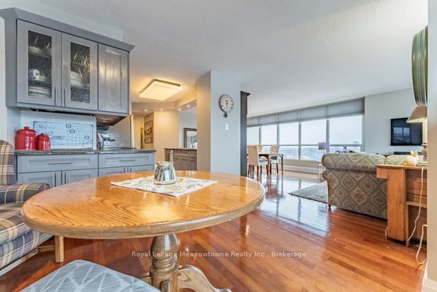 Photo 14 of Unit 1408, 100 Millside Drive, Milton, Old Milton — HOMEH