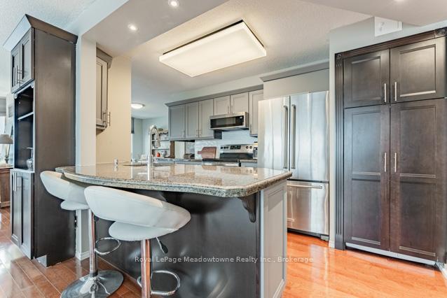 Photo 19 of Unit 1408, 100 Millside Drive, Milton, Old Milton — HOMEH