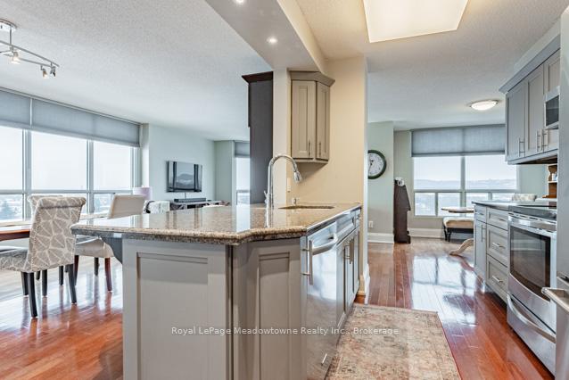 Photo 21 of Unit 1408, 100 Millside Drive, Milton, Old Milton — HOMEH