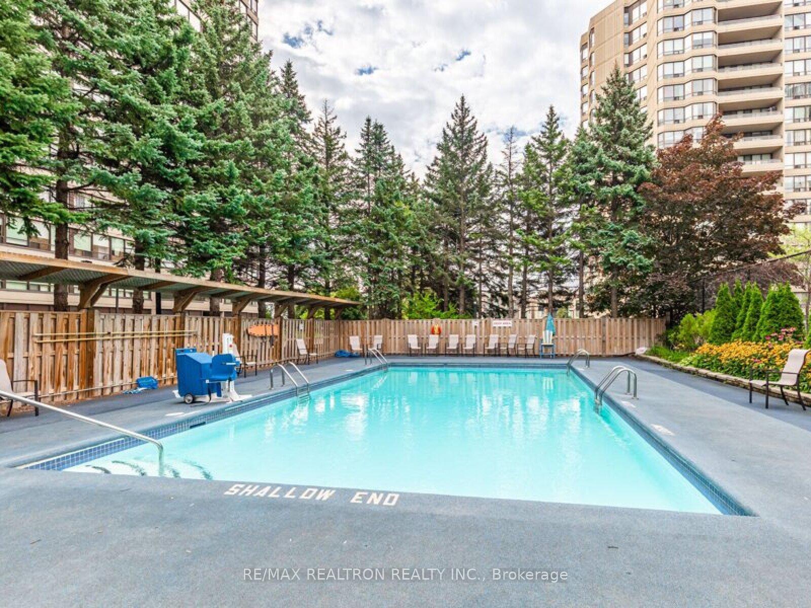 Photo 11 of Unit 504, 7440 Bathurst Street, Vaughan, Brownridge — HOMEH