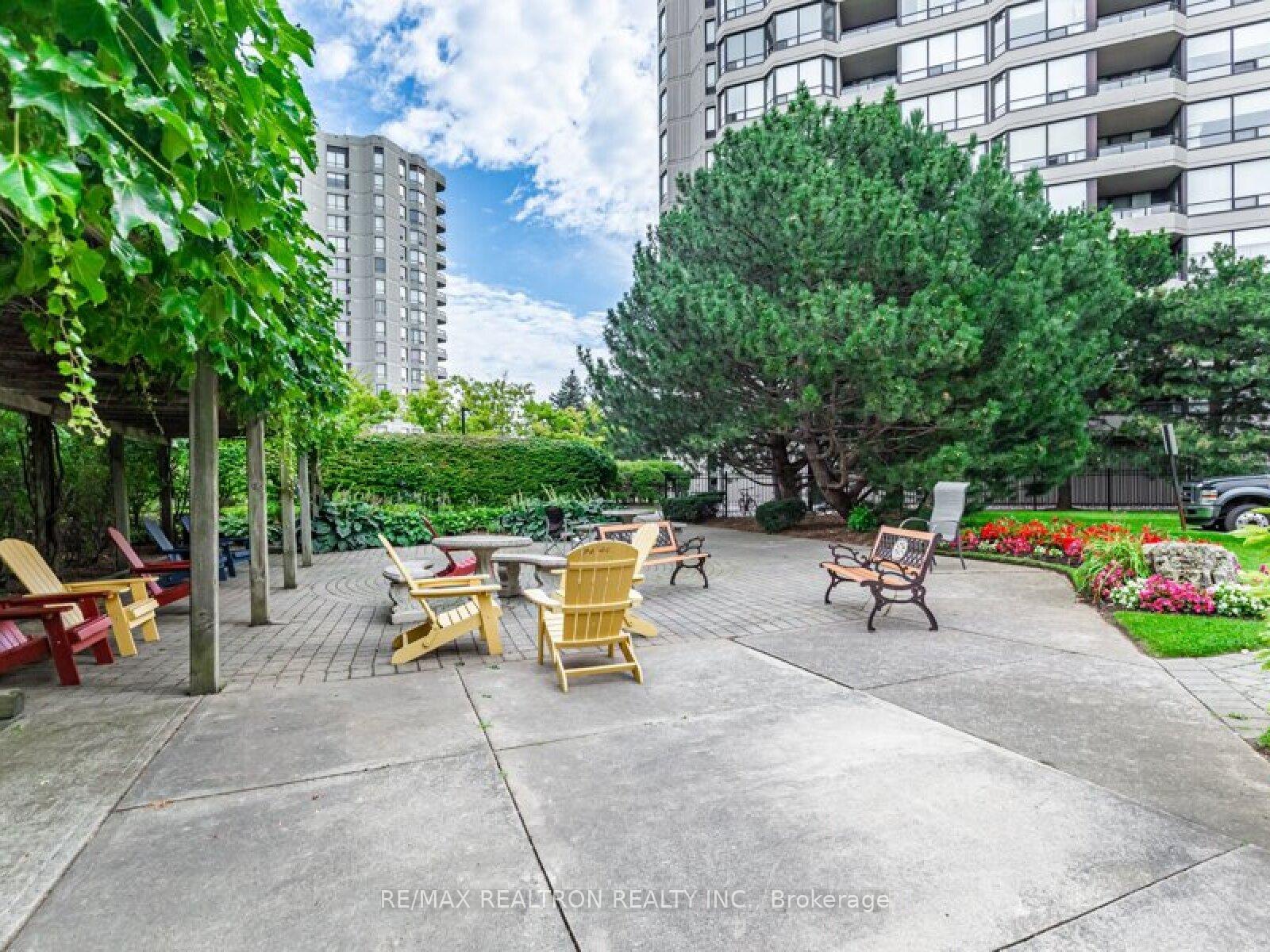 Photo 12 of Unit 504, 7440 Bathurst Street, Vaughan, Brownridge — HOMEH