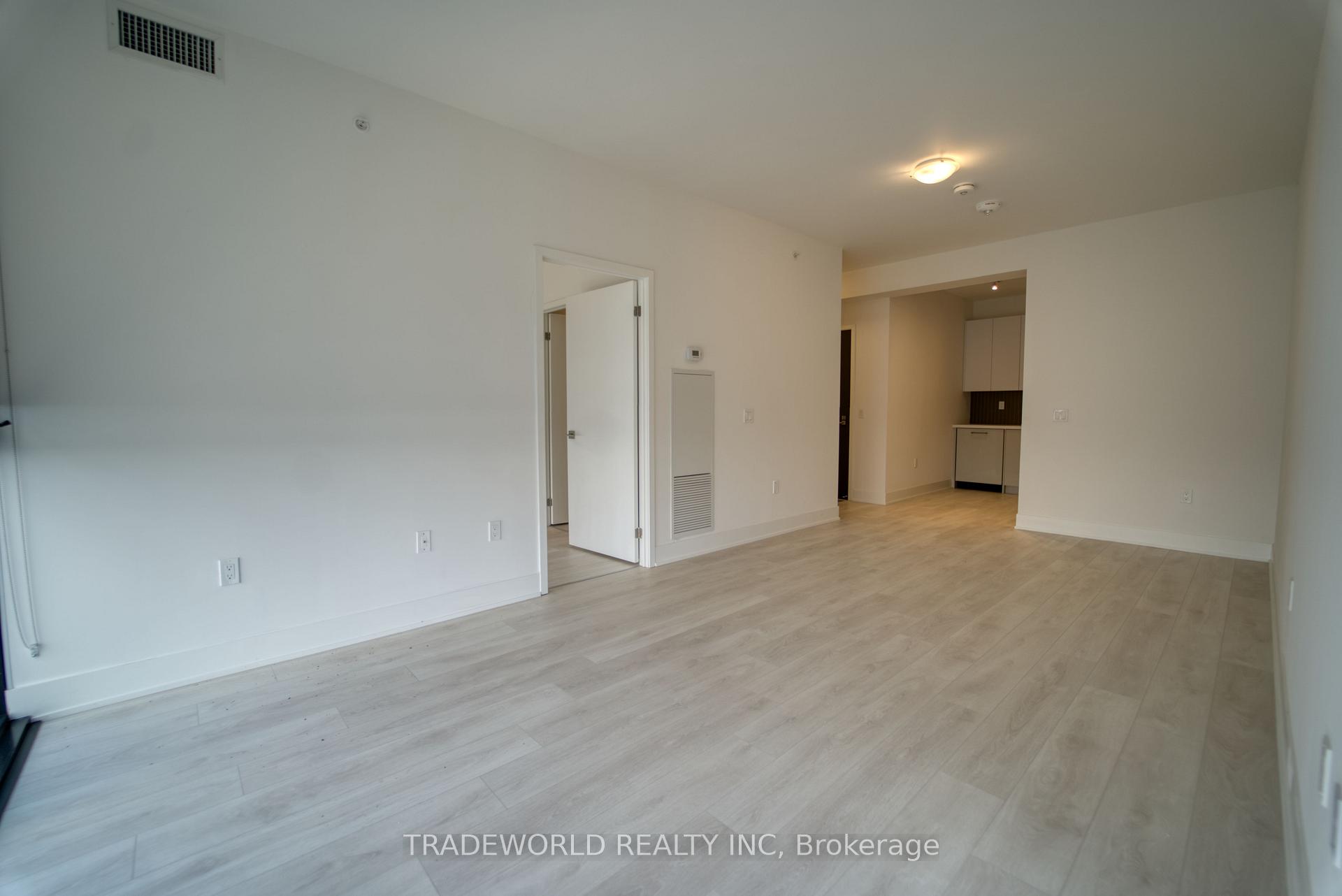 Photo 7 of Unit 909, 2908 Highway 7, Vaughan, Concord — HOMEH