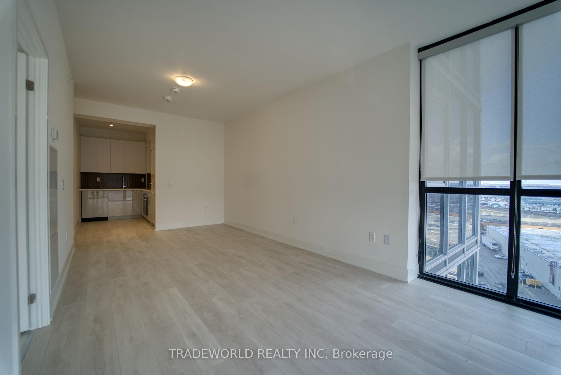 Photo 8 of Unit 909, 2908 Highway 7, Vaughan, Concord — HOMEH