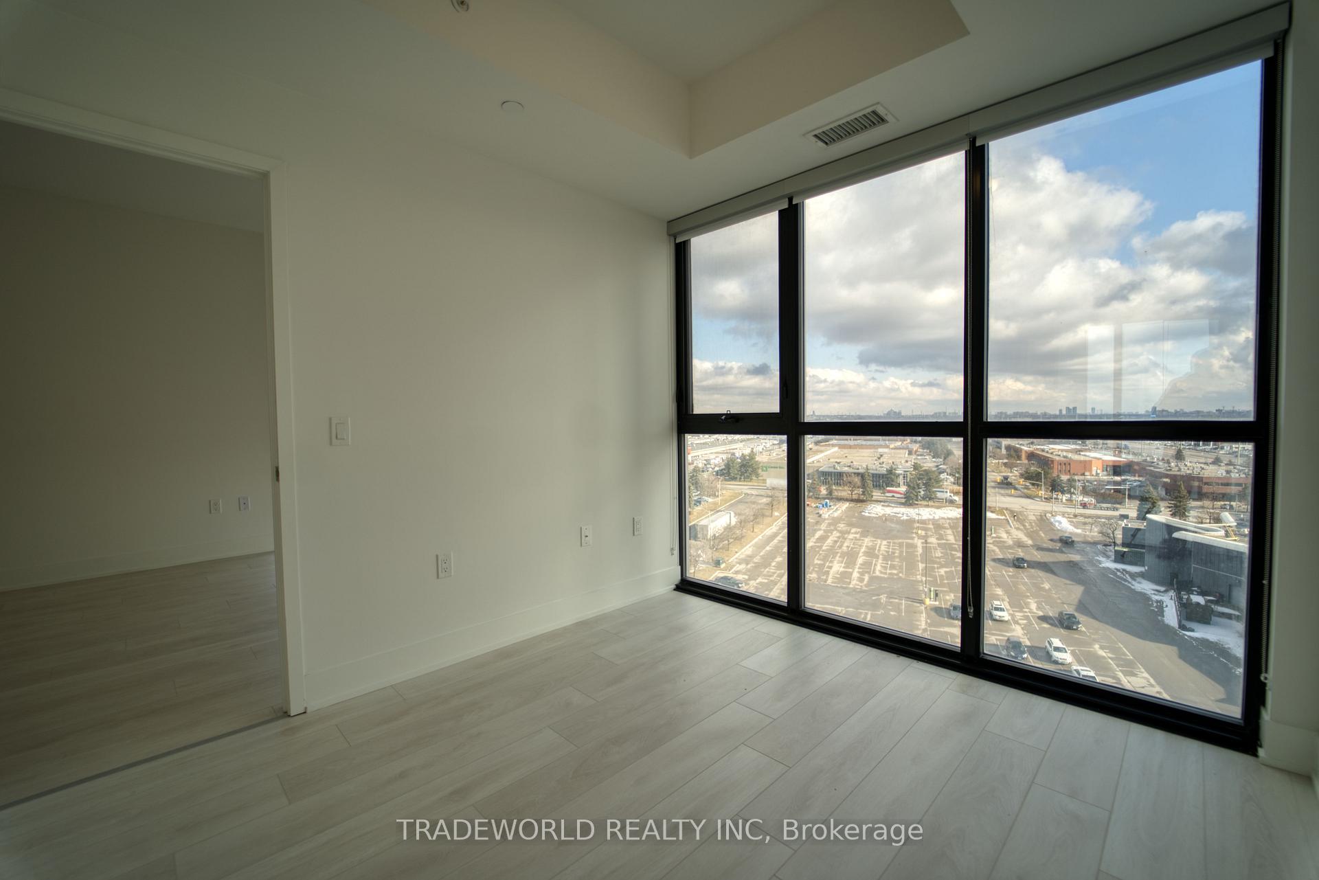 Photo 10 of Unit 909, 2908 Highway 7, Vaughan, Concord — HOMEH