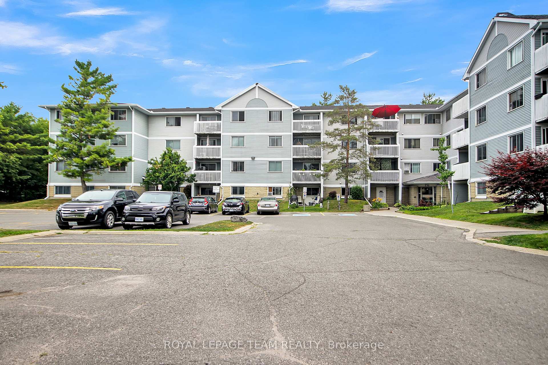 Photo 31 of Unit 305, 218 Viewmount Drive, Ottawa, Borden Farm/Stewart Farm/Carleton Heights/Parkwood Hills — HOMEH