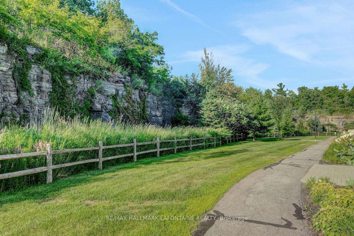 Photo 34 of 270A Titanium Private, Ottawa, Convent Glen North — HOMEH
