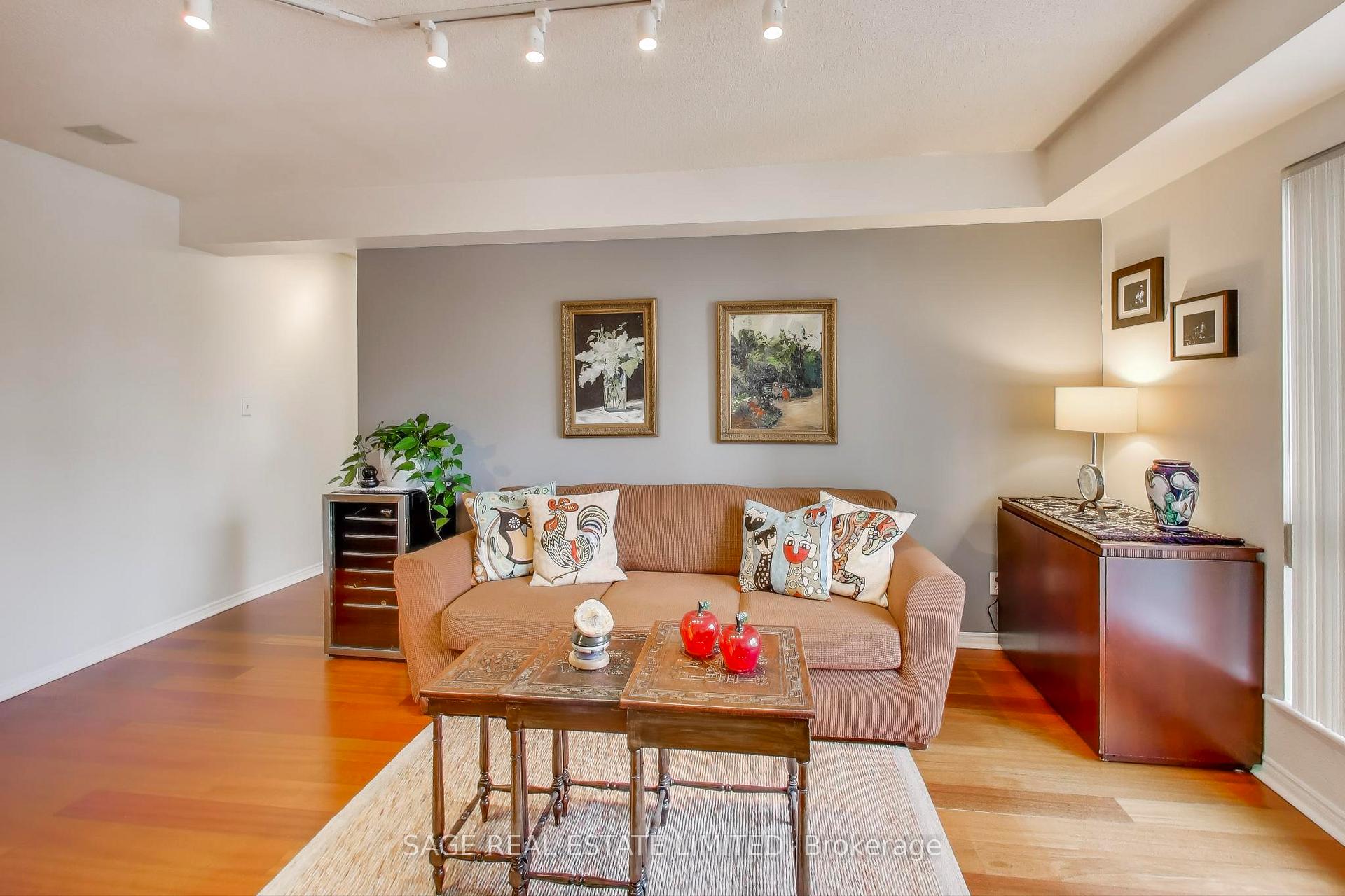 Photo 3 of Unit 1605, 25 The Esplanade, Toronto, Waterfront Communities — HOMEH