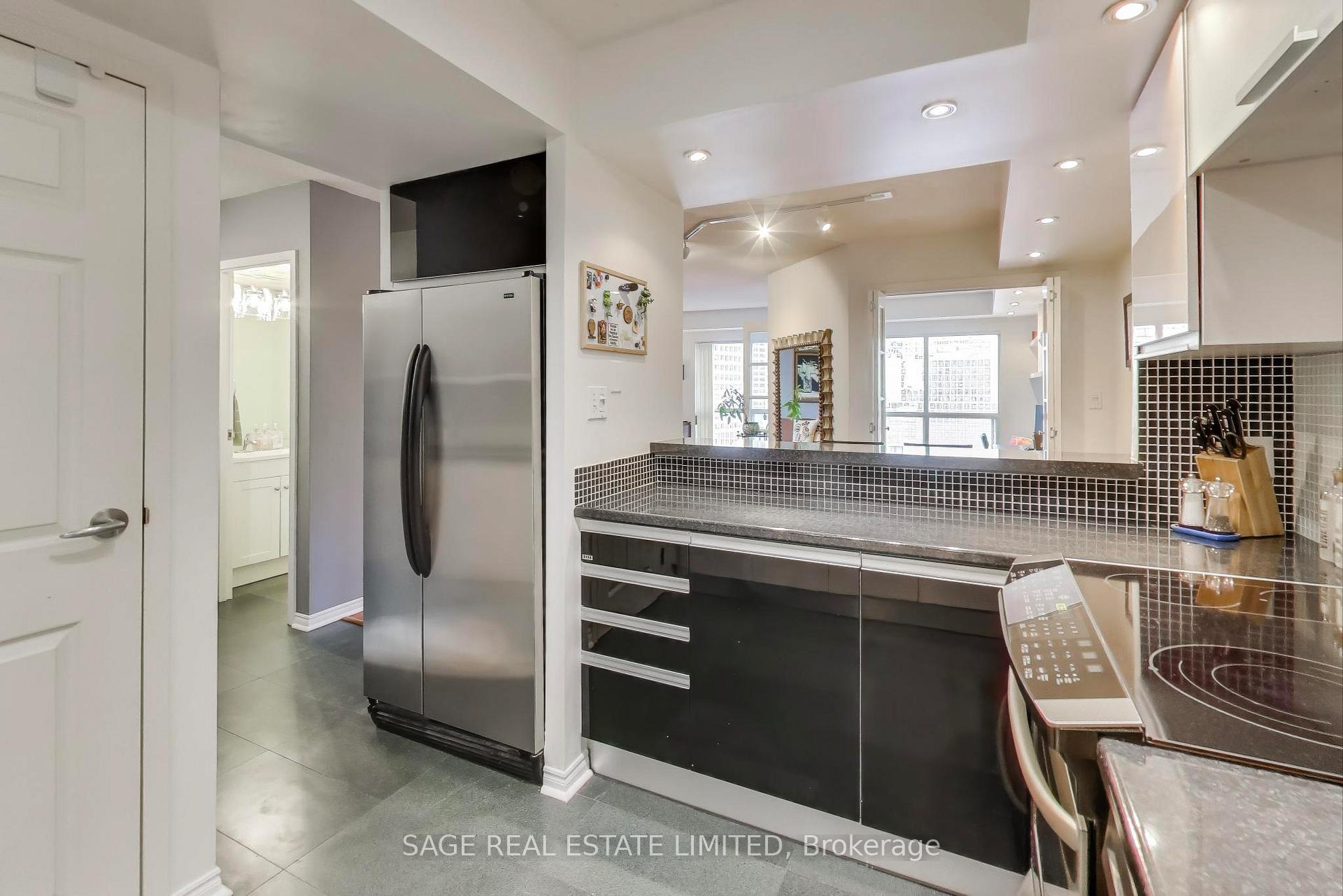 Photo 9 of Unit 1605, 25 The Esplanade, Toronto, Waterfront Communities — HOMEH