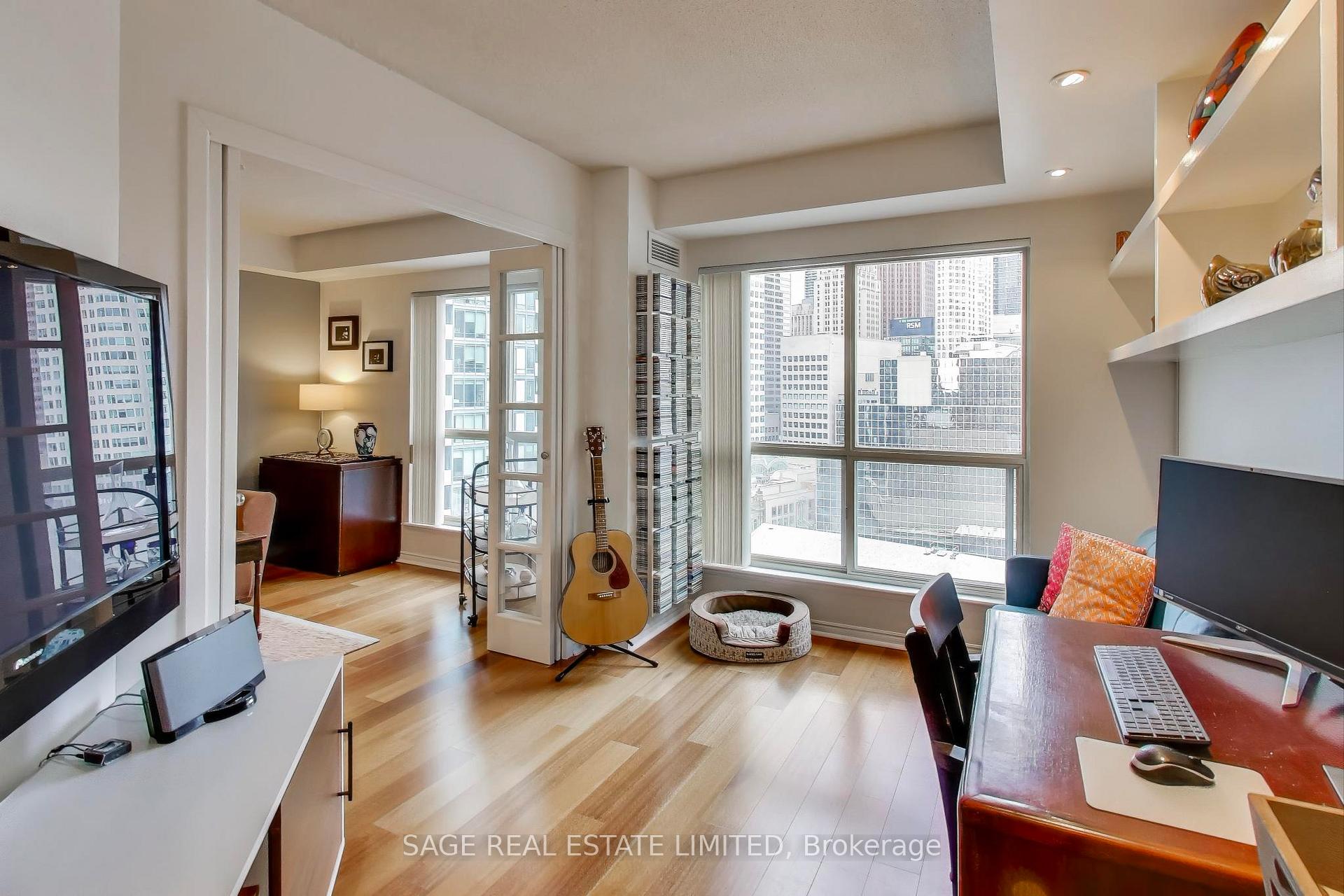 Photo 10 of Unit 1605, 25 The Esplanade, Toronto, Waterfront Communities — HOMEH