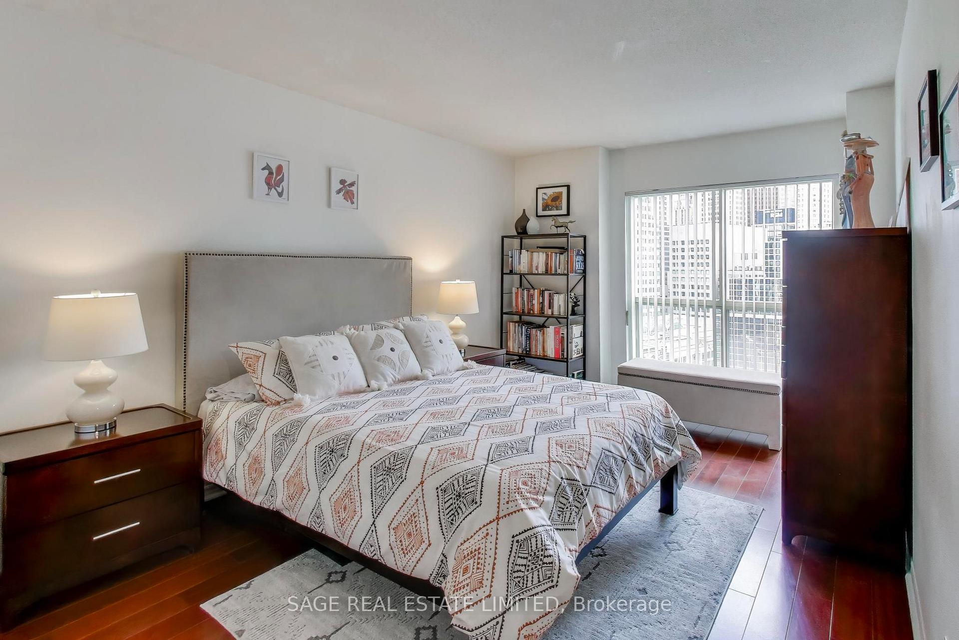 Photo 14 of Unit 1605, 25 The Esplanade, Toronto, Waterfront Communities — HOMEH