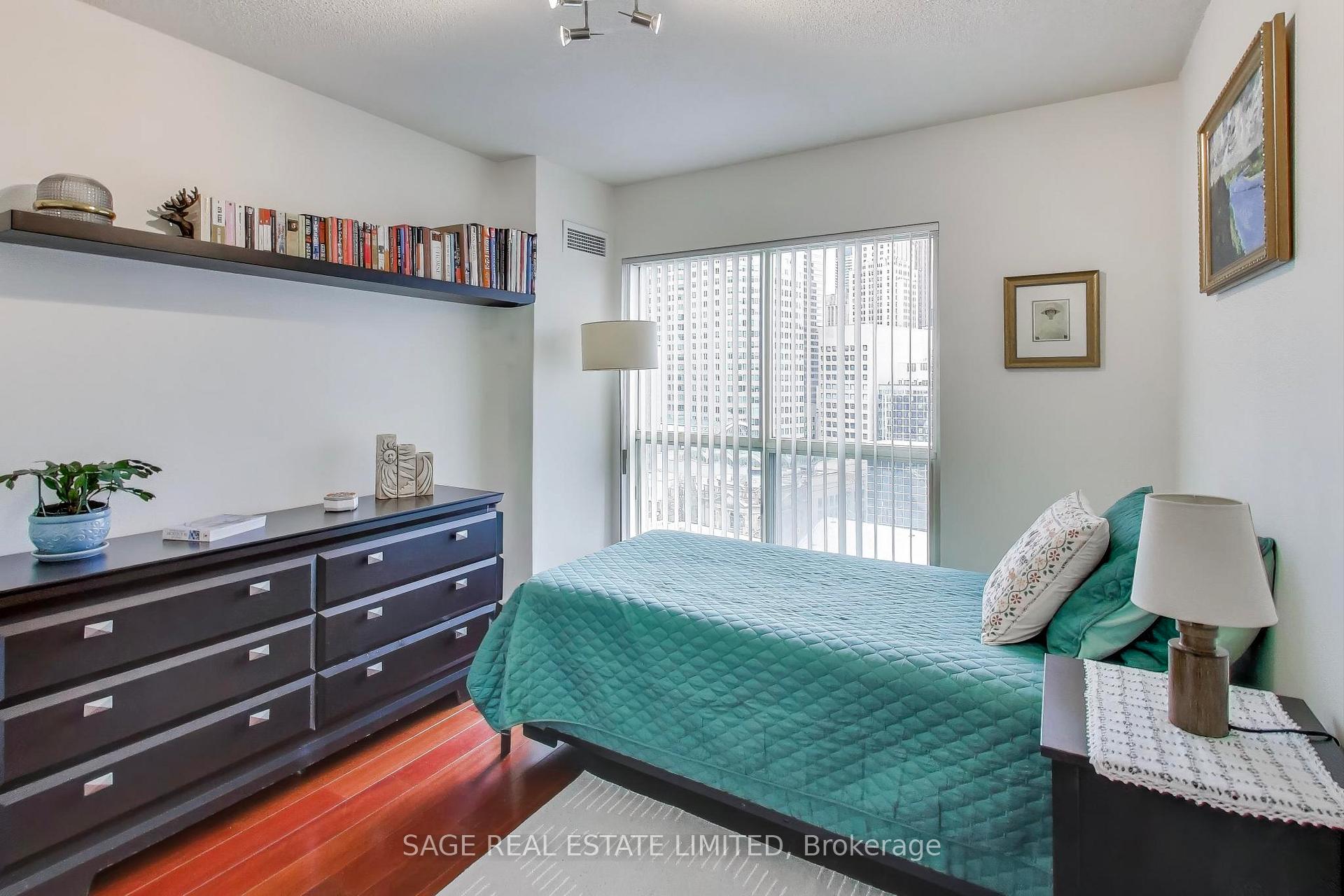 Photo 18 of Unit 1605, 25 The Esplanade, Toronto, Waterfront Communities — HOMEH