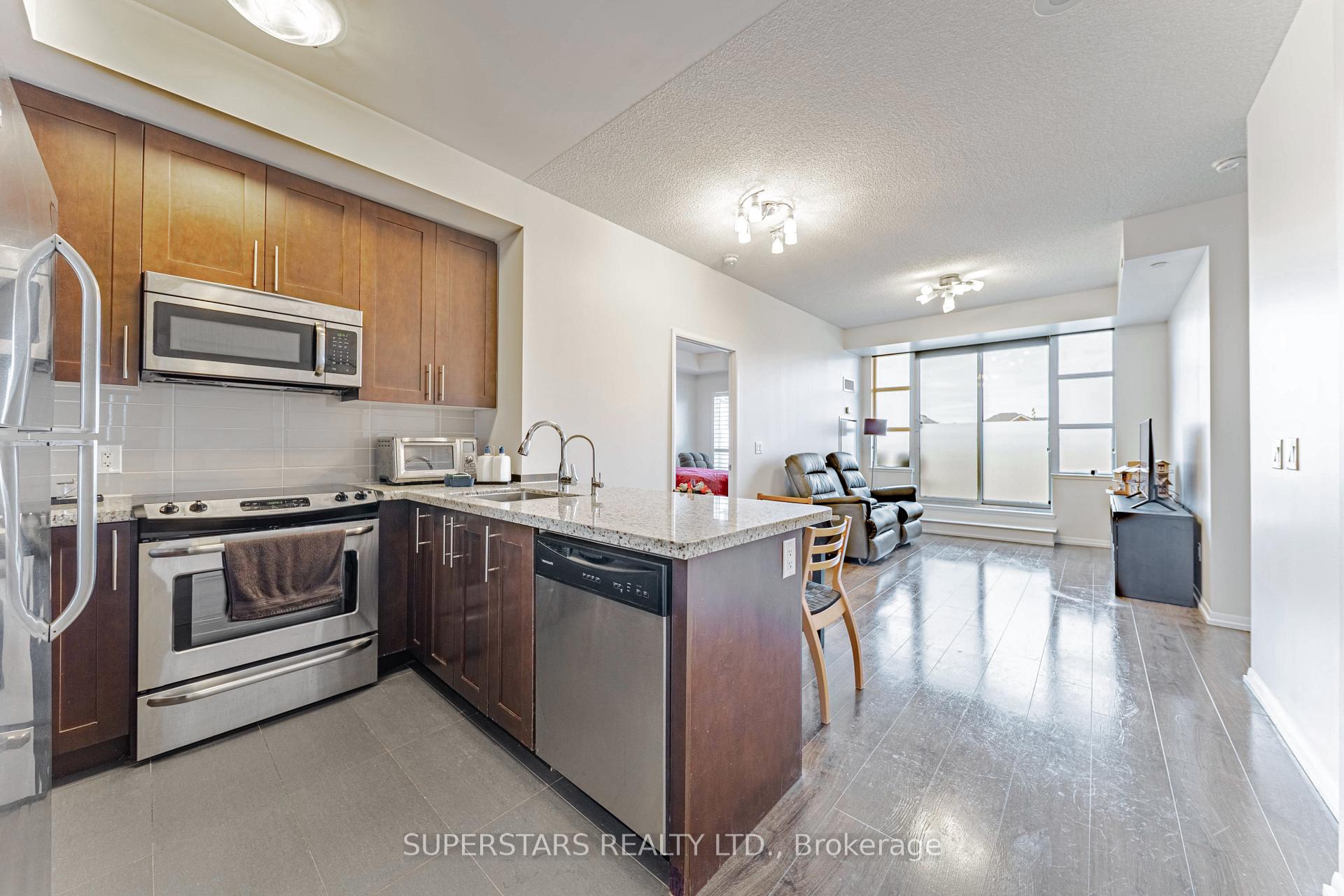 Photo 4 of Unit 223, 540 Bur Oak Avenue, Markham, Berczy — HOMEH