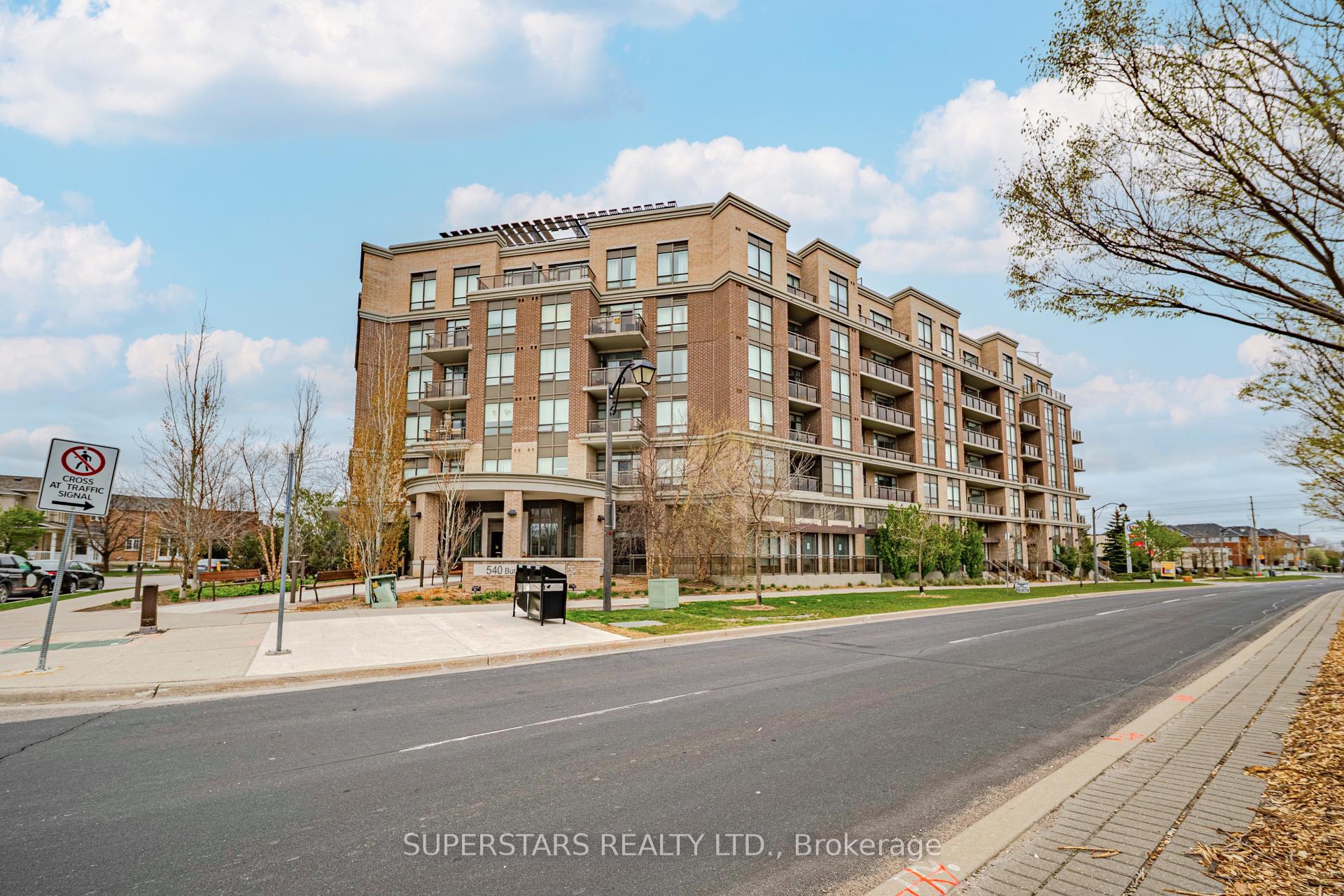 Photo 2 of Unit 223, 540 Bur Oak Avenue, Markham, Berczy — HOMEH