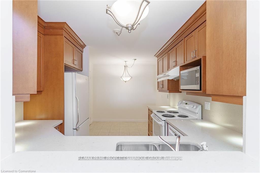 Photo 12 of Unit 827, 25 Austin Drive, Markham, Markville — HOMEH