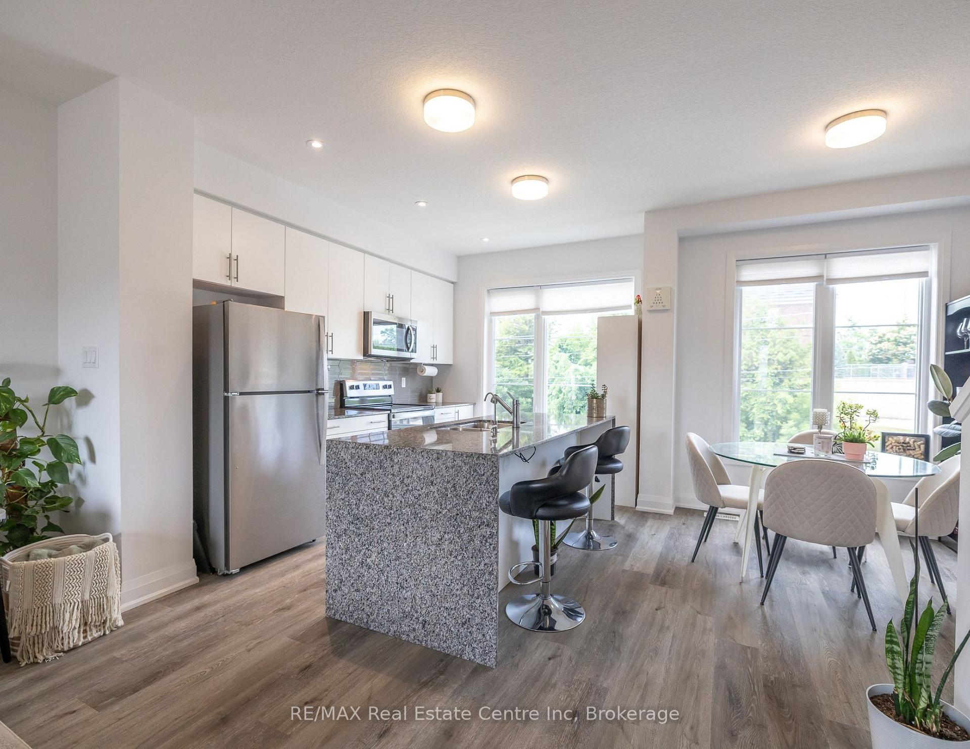 Photo 10 of 170 Huron Street, Guelph, St. Patrick's Ward — HOMEH