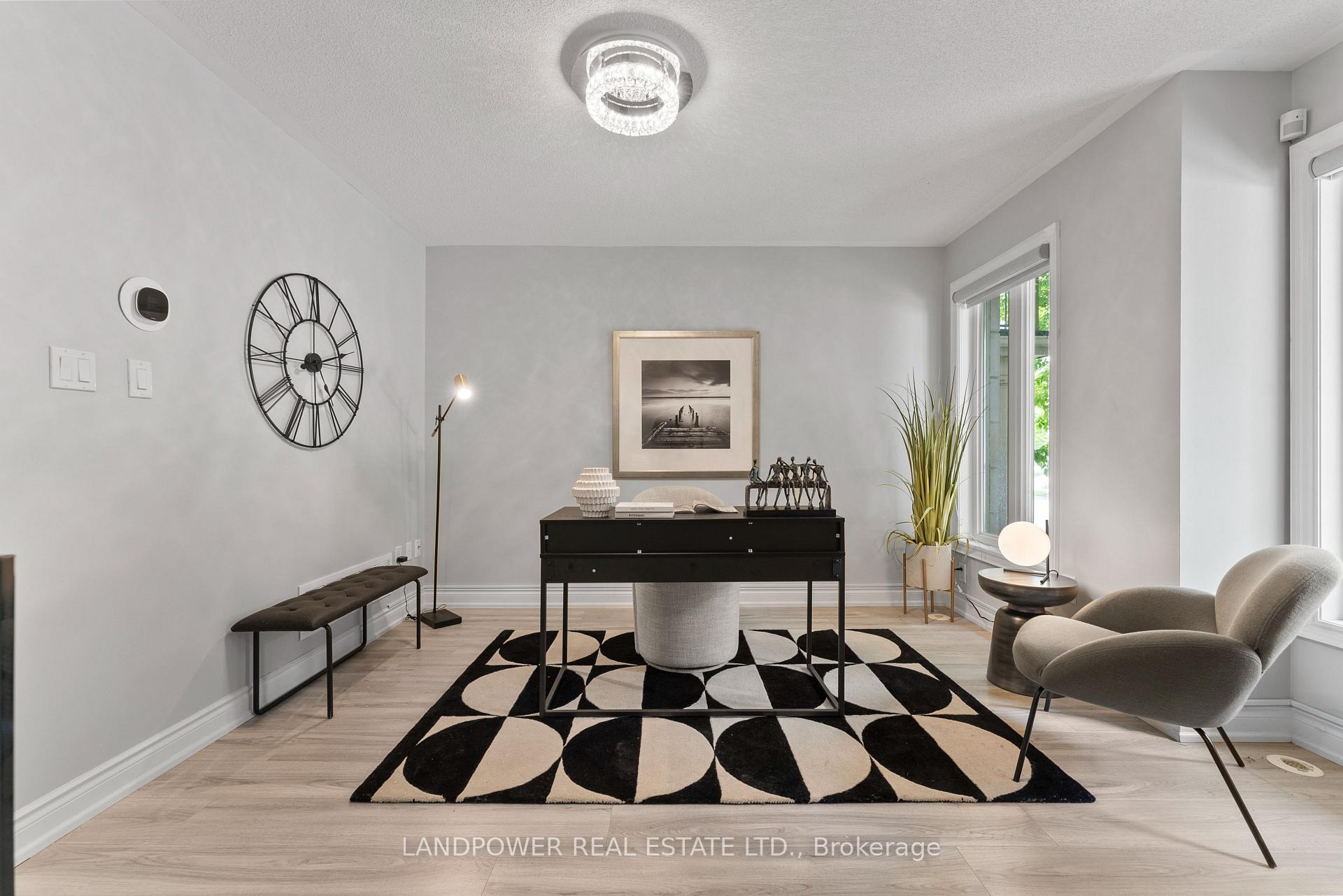 Photo 4 of 19 Saddlecreek Drive, Markham, Commerce Valley — HOMEH