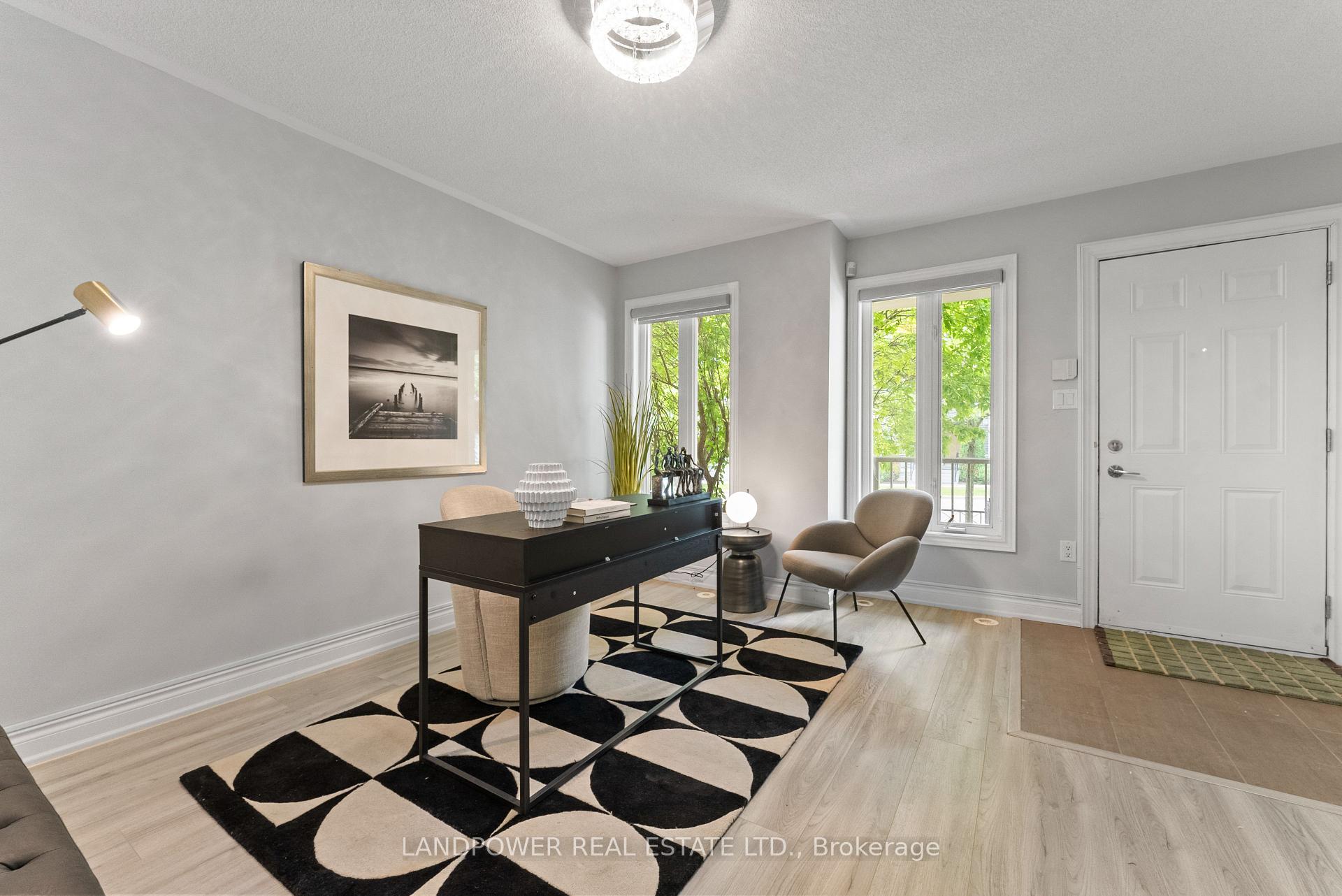 Photo 5 of 19 Saddlecreek Drive, Markham, Commerce Valley — HOMEH