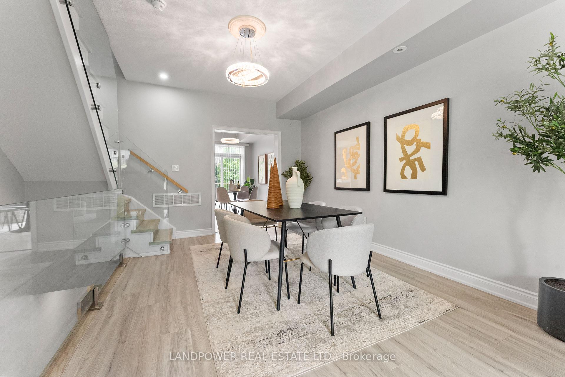 Photo 13 of 19 Saddlecreek Drive, Markham, Commerce Valley — HOMEH